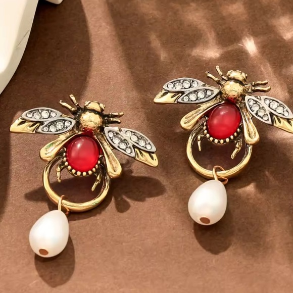 Zara Vintage Metal Animal Insect Water Drop Earrings - Picture 4 of 5